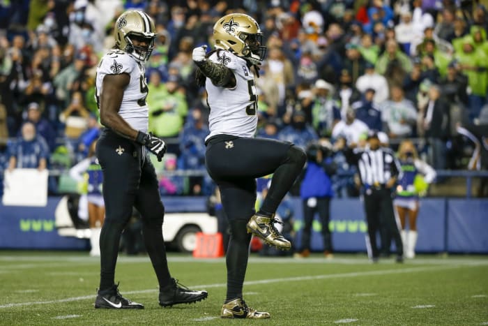 Demario Davis was arguably the best player on the defense last night, but Marcus Davenport needs some recognition.